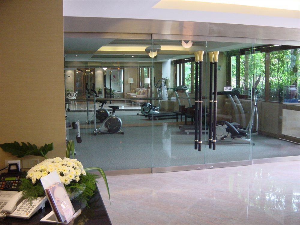 Gardengrove Suites Bangkok Exterior foto
