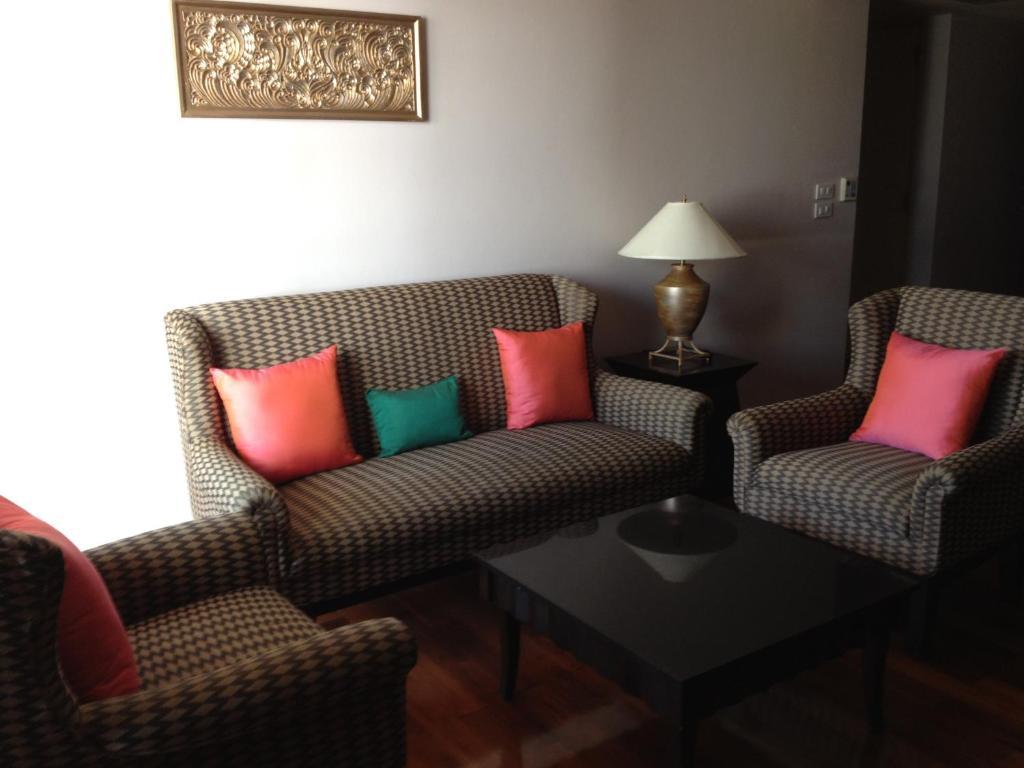 Gardengrove Suites Bangkok Zimmer foto