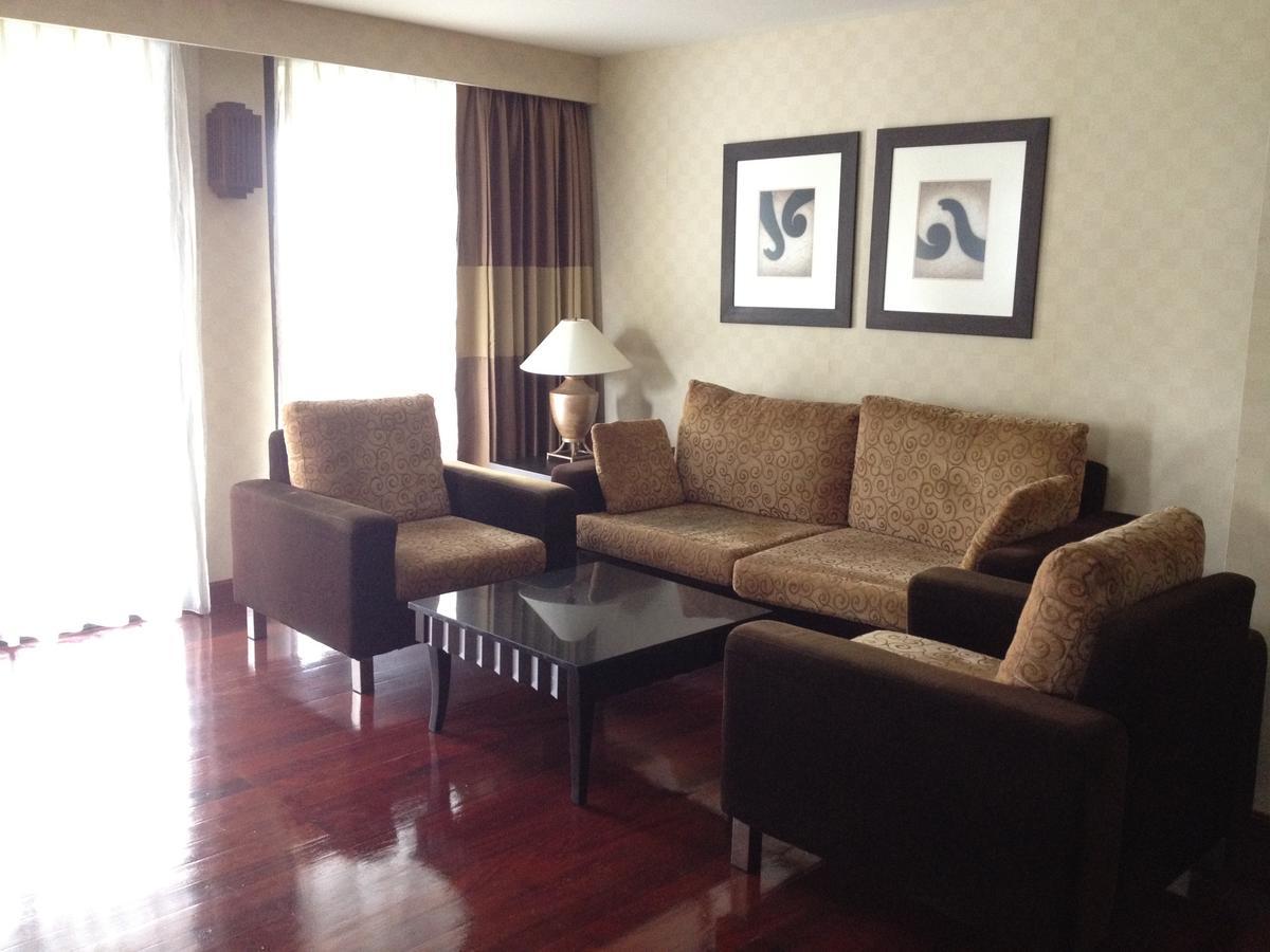 Gardengrove Suites Bangkok Zimmer foto